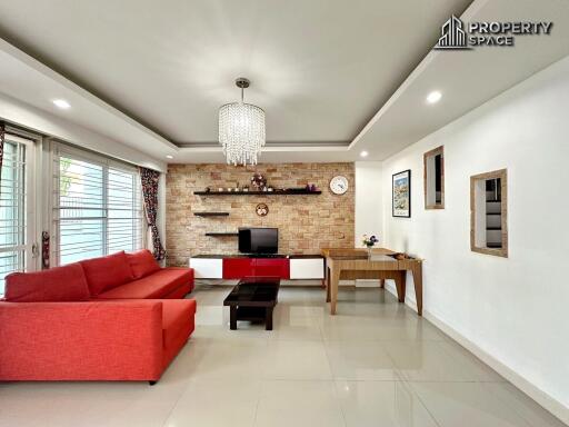 Modern 2 Bedroom Townhouse In East Pattaya For Sale