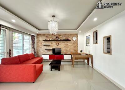 Modern 2 Bedroom Townhouse In East Pattaya For Sale