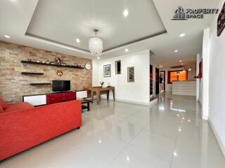 Modern 2 Bedroom Townhouse In East Pattaya For Sale