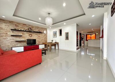 Modern 2 Bedroom Townhouse In East Pattaya For Sale