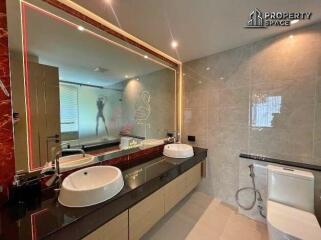 2 Bedrooom In Riviera Ocean Drive Jomtien For Sale