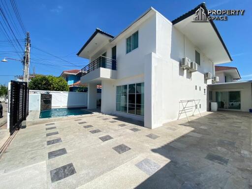 6 Bedroom Pool Villa In Jomtien Pattaya For Sale