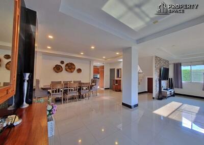 4 Bedrooms Pool Villa In Jomtien Pattaya For Sale