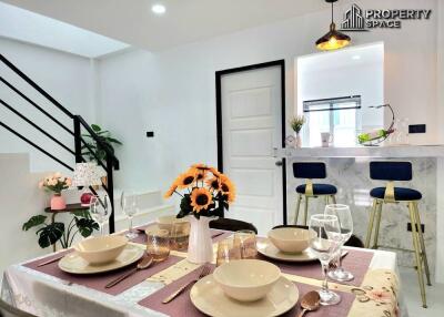 Modern 2 Bedroom Townhouse In Nong Pla Lai For Sale