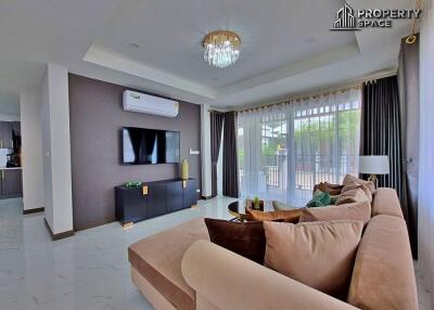 4 Bedroom Luxury Pool Villa In Rachawadee Villa For Sale