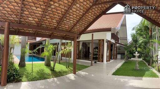 Modern Bali-Style 4 Bedroom Pool Villa In Jomtien For Rent