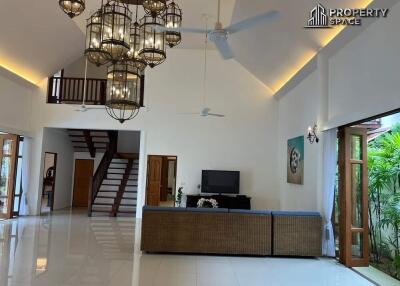 Modern Bali-Style 4 Bedroom Pool Villa In Jomtien For Rent