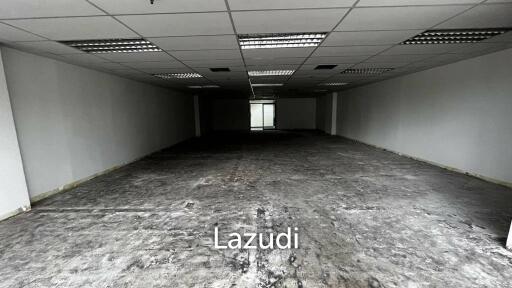 Office For Rent at Mahatun Plaza