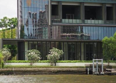 Banyan Tree Residences Riverside Bangkok