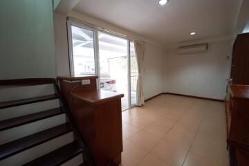 Townhouse for rent in Rama 3