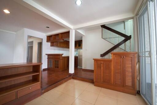 Townhouse for rent in Rama 3