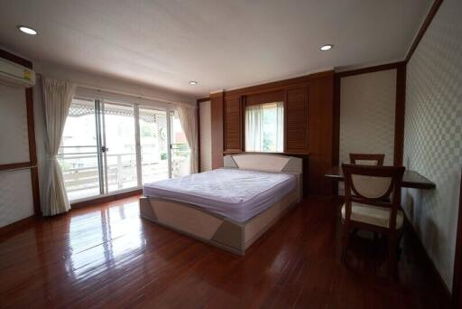 Townhouse for rent in Rama 3