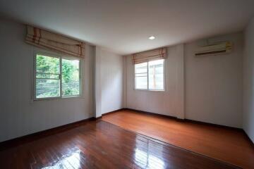 Townhouse for rent in Rama 3