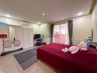 3 Bedrooms House in Thai Charming Home East Pattaya H011561