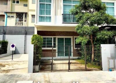 2 Bed 3 Bath 89 SQ.M indy Bangna-Ramkhamhaeng 2