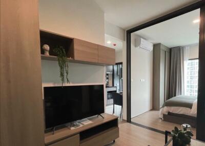 Condo for Rent at The Base Petchaburi-Thonglor