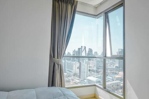 Lumpini Suite Phetchaburi-Makkasan