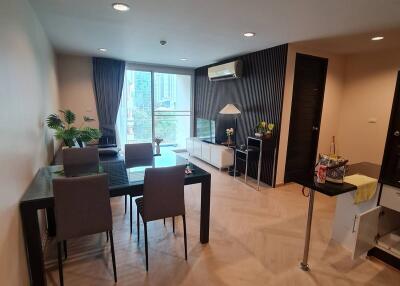 2-BR Condo at The Amethyst Sukhumvit 39 near BTS Phrom Phong