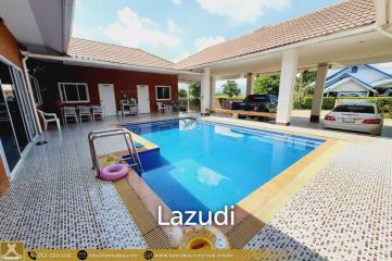 Nice! Single-Storey 5 bedrooms Pool House