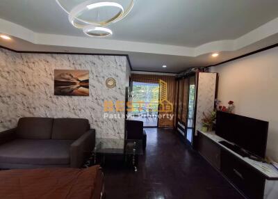 4 Bedrooms Townhouse Pratumnak H011805