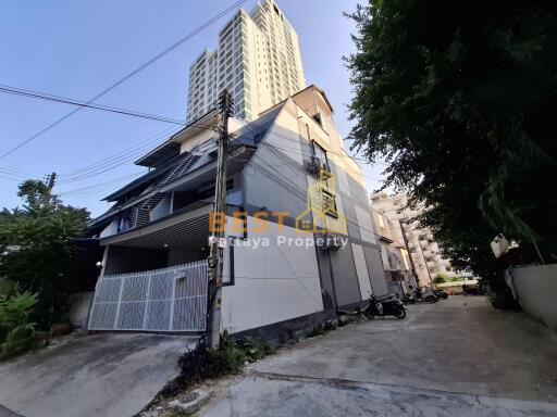 4 Bedrooms Townhouse Pratumnak H011805