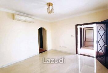 Spacious Villa  Accessible and Kids Friendly