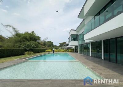 Luxury Pool Villa in Bangsare  Pattaya