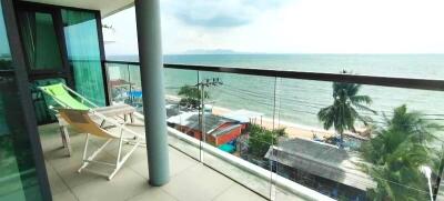 1-bedroom condo with stunning seaview