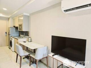 2-BR Condo at Walden Asoke near MRT Sukhumvit