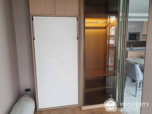 2-BR Condo at Walden Asoke near MRT Sukhumvit