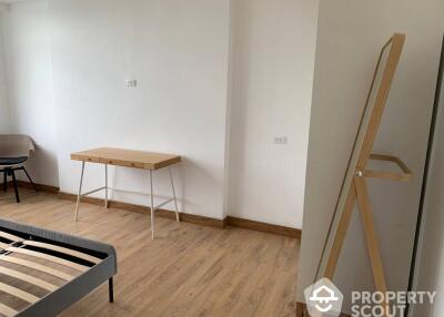 2-BR Apt. near BTS Phra Khanong