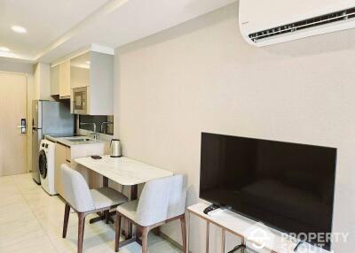 1-BR Condo at Walden Asoke near MRT Sukhumvit