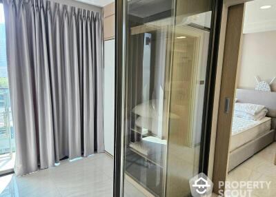 1-BR Condo at Walden Asoke near MRT Sukhumvit