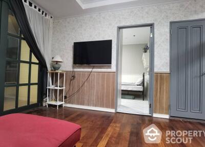 2-BR Condo at Ban Chao Phraya Condo near MRT Hua Lamphong