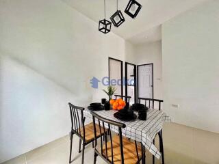 3 Bedrooms House in Ratanakorn Village 17 East Pattaya H011571