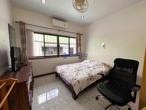 4 Bedrooms House East Pattaya H011568