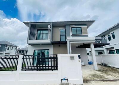3 BR House to Rent : San Kamphaeng