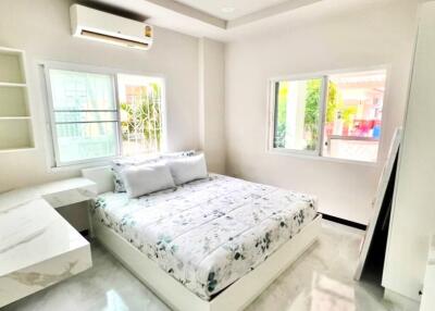Renovated 2-storey townhouse for sale