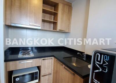 Condo at Hive Taksin for rent