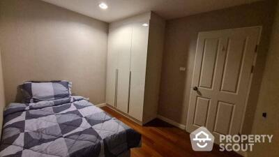 3-BR Condo near MRT Huai Khwang (ID 508058)