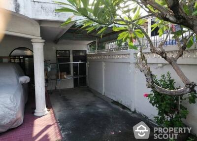 5-BR House in Chong Nonsi