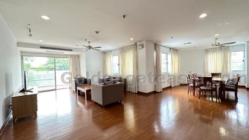 3-Bedrooms quiet condo with large balcony/terrace - Sathorn (Nanglinchi)