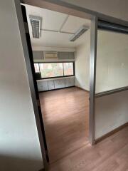 For Rent Bangkok Office Sukhumvit BTS Ekkamai Watthana