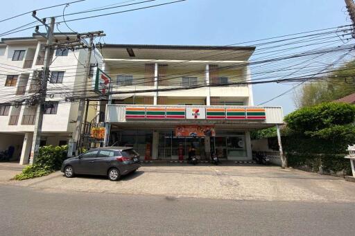 A commercial building for sale in Muang Chiang Mai