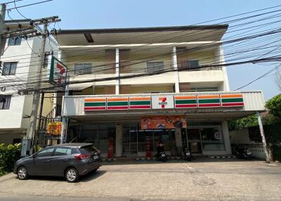 A commercial building for sale in Muang Chiang Mai