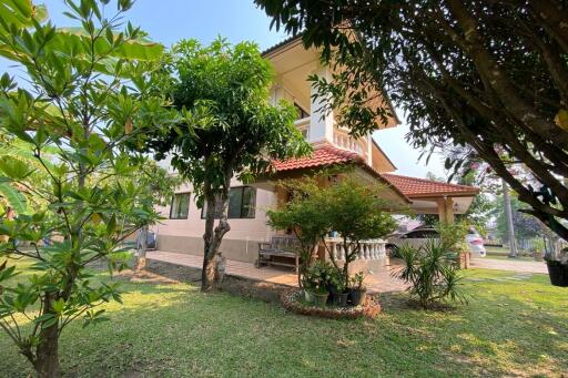 A family home for sale in Sankhampeang, Chiang Mai