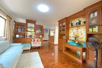 A family home for sale in Sankhampeang, Chiang Mai