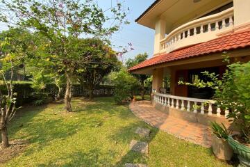 A family home for sale in Sankhampeang, Chiang Mai