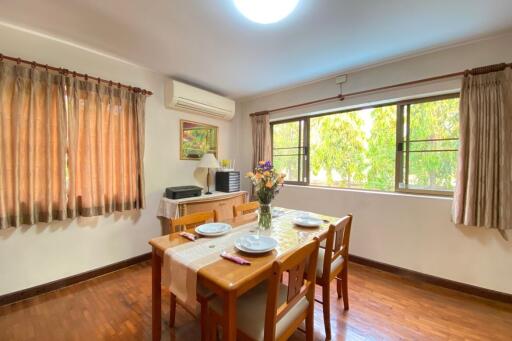 A family home for sale in Sankhampeang, Chiang Mai