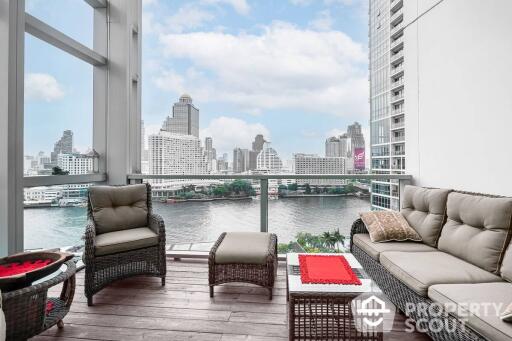 4-BR Condo at The River Condominium near BTS Saphan Taksin